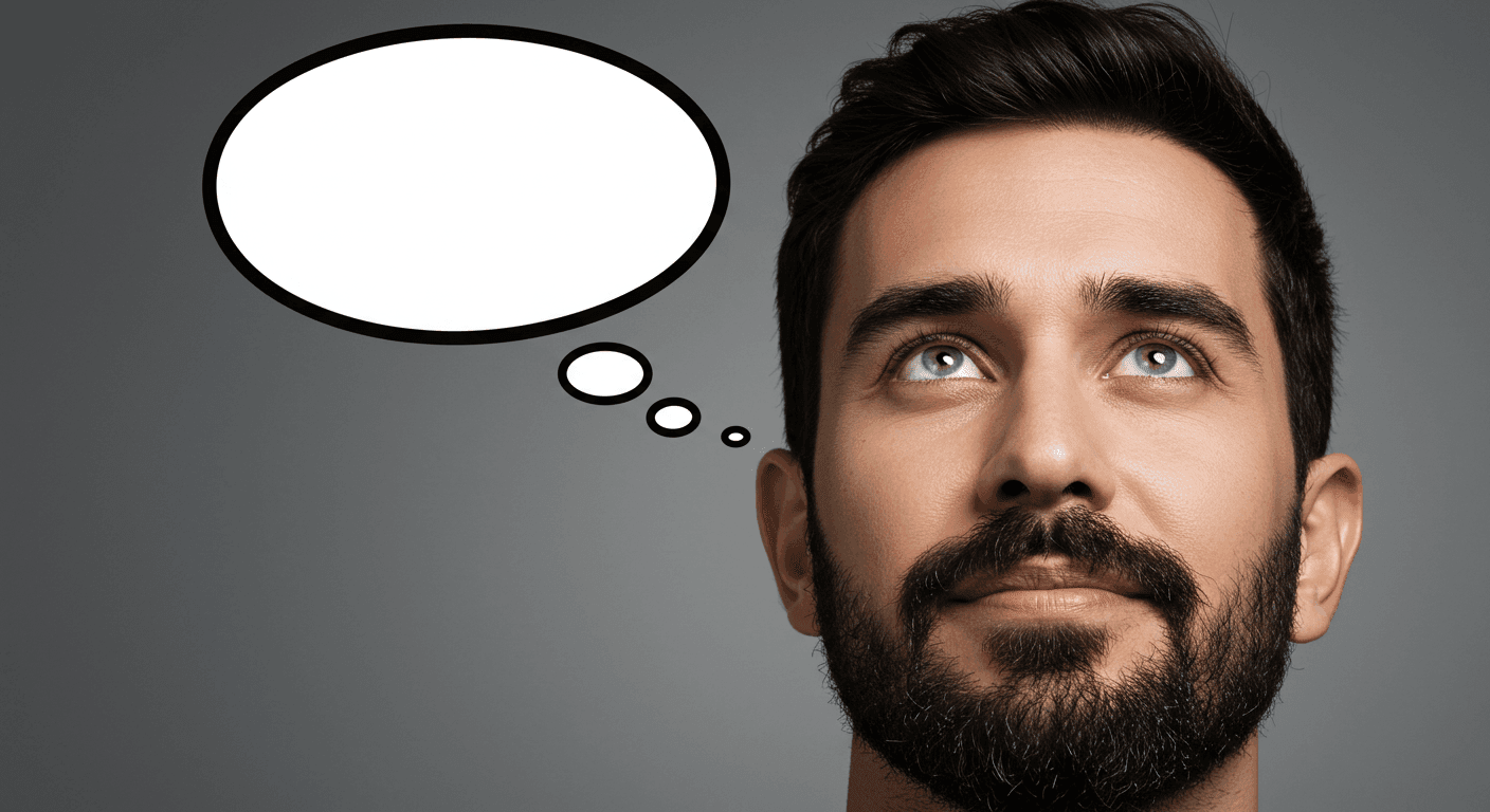 Hombre pensando con burbuja de pensamiento. Imagen de un hombre mirando hacia arriba con una nube de pensamiento, ideal para ilustrar conceptos como ideas, creatividad y toma de decisiones.