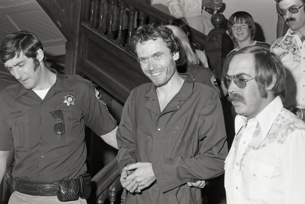 Ted Bundy: el asesino encantador que engañó a todos | 2